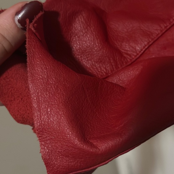 Red leather pants - Picture 4 of 4